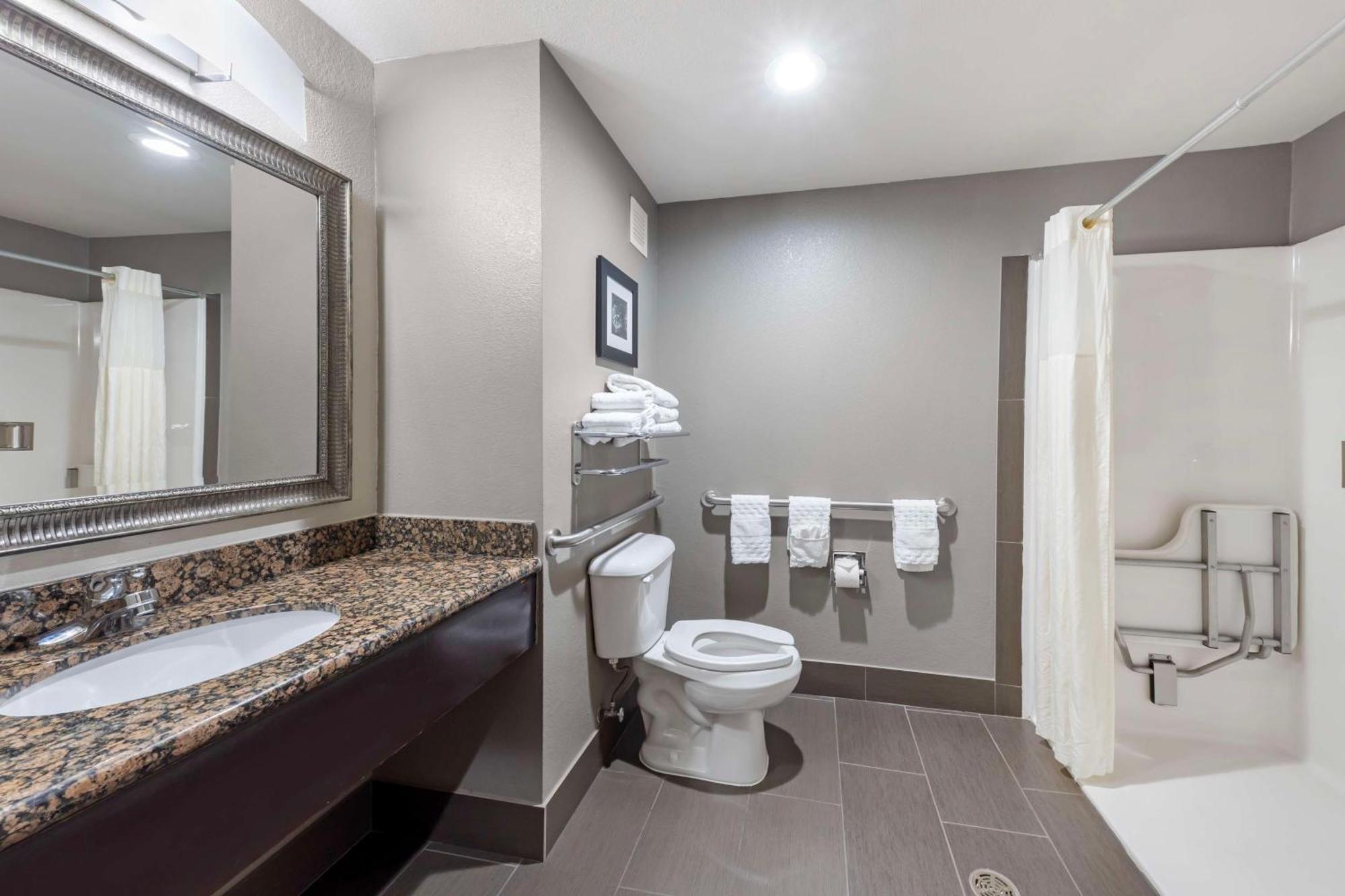 Best Western Plus Midwest City Inn & Suites Dış mekan fotoğraf