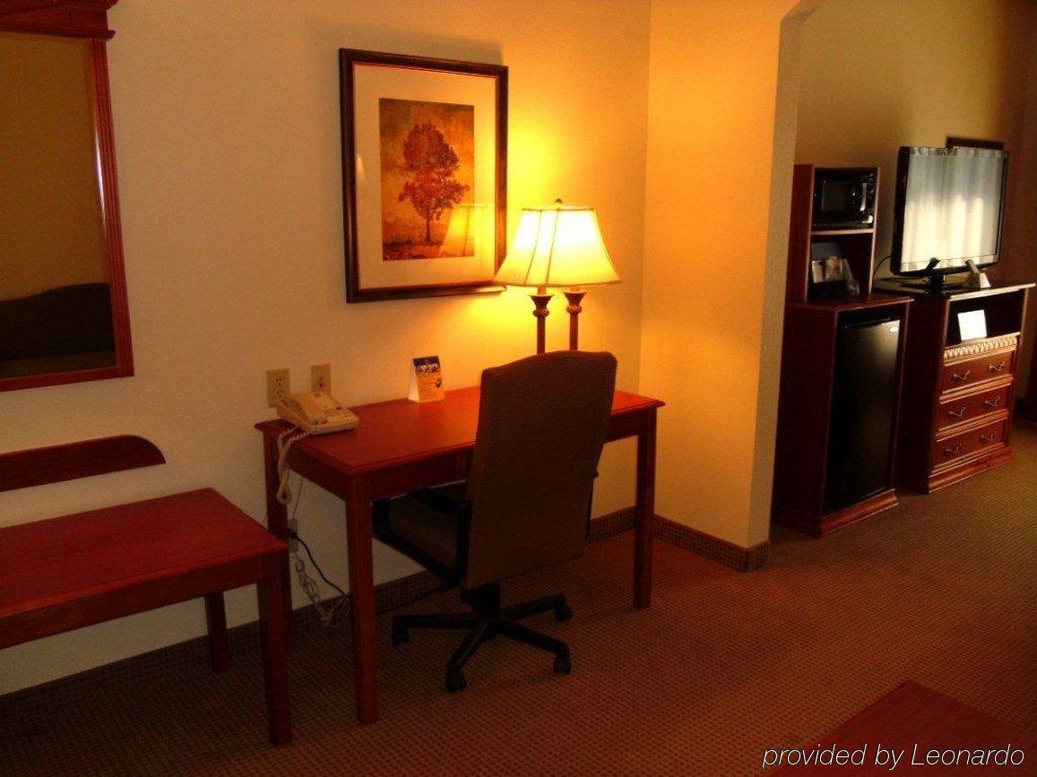 Best Western Plus Midwest City Inn & Suites Oda fotoğraf